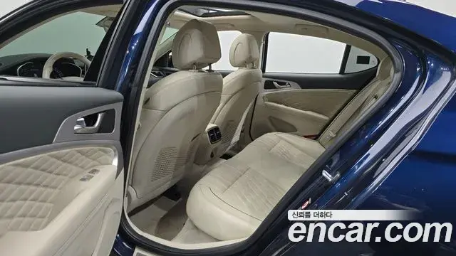 Genesis G70 2019 — Şəkil 9/20