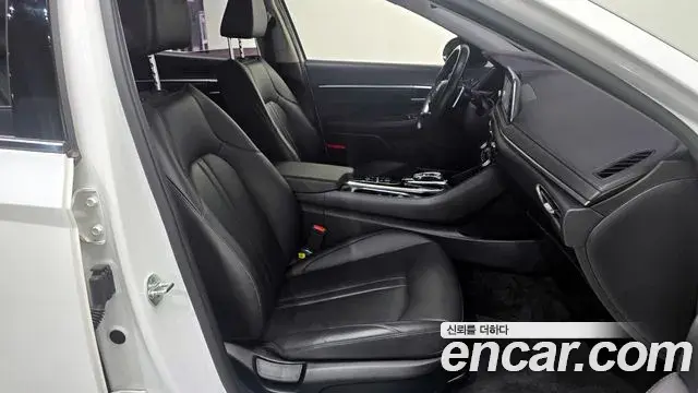 Hyundai Sonata 2022 — Фото 12/20