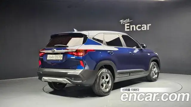 Kia Seltos 2019 — ფოტო 15/20