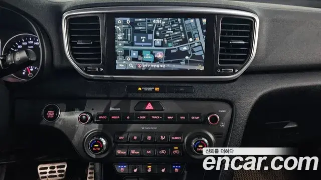 Kia Sportage The Bold 2019 — Şəkil 17/20