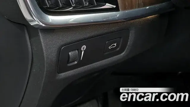 Volvo S90 2021 — ფოტო 16/20