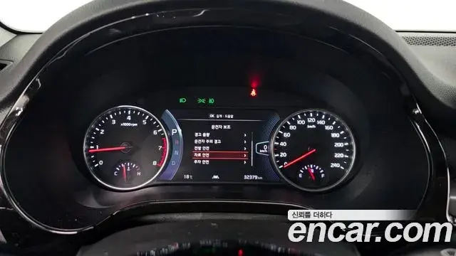 Kia Seltos 2020 — ფოტო 13/20