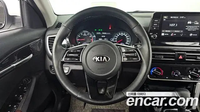 Kia Seltos 2020 — ფოტო 19/20
