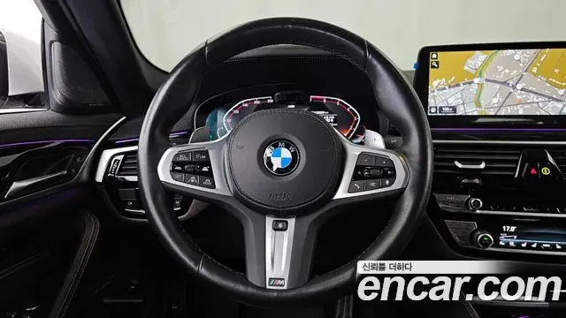 BMW 5 Series 2023 — Photo 16/20