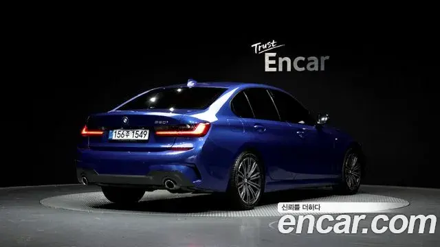 BMW 3 Series 2021 — ფოტო 19/20