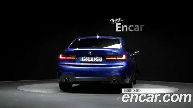 BMW 3 Series 2021 — ფოტო 6/20