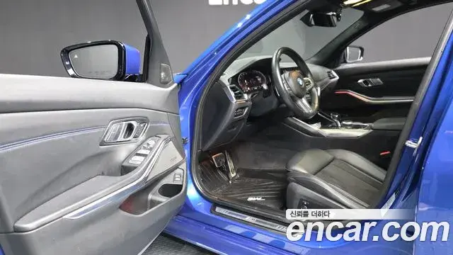BMW 3 Series 2021 — ფოტო 7/20
