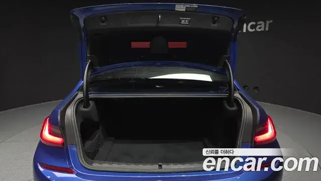 BMW 3 Series 2021 — ფოტო 11/20