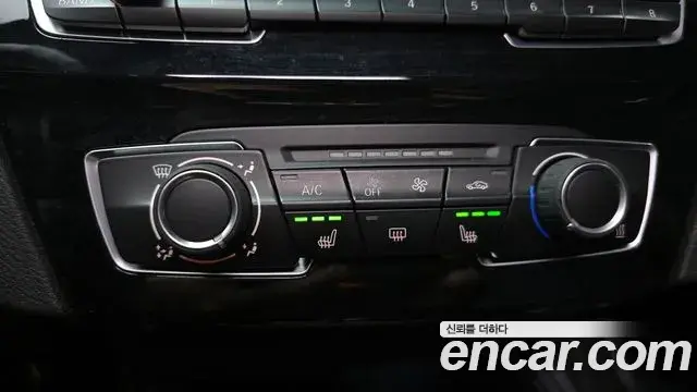 BMW X2 2022 — Фото 18/20