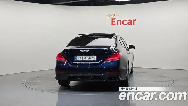 Genesis G70 2018 — Photo 8/20