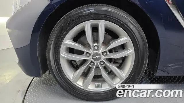 Genesis G70 2018 — Photo 4/20