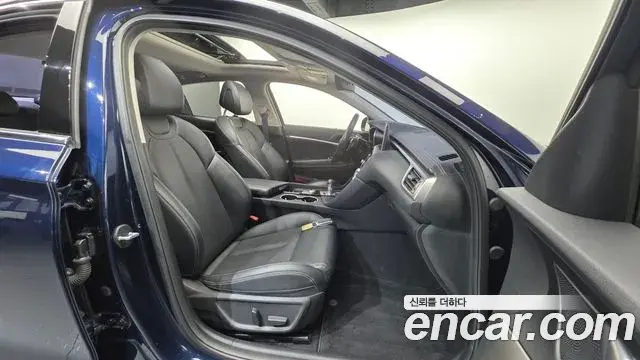 Genesis G70 2018 — Photo 17/20