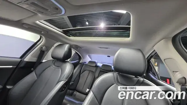 Genesis G70 2018 — Photo 10/20