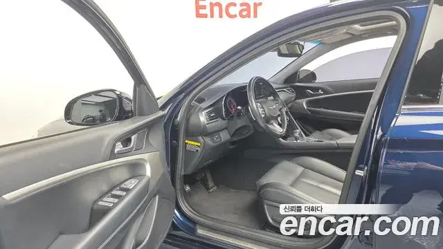 Genesis G70 2018 — Photo 14/20
