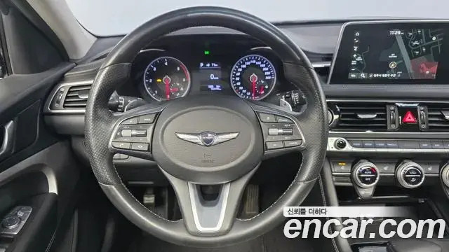 Genesis G70 2018 — Photo 16/20