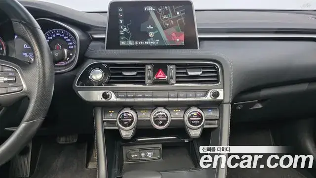 Genesis G70 2018 — Photo 18/20