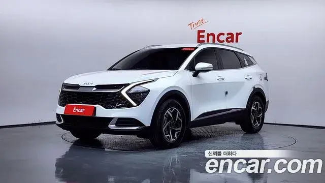 Kia Sportage 2022 — Фото 1/20