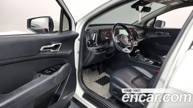 Kia Sportage 2022 — Фото 10/20