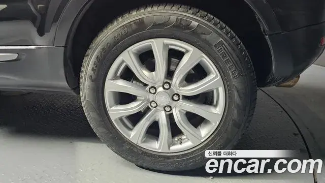 Land Rover Range Rover Evoque 2018 — Şəkil 24/32