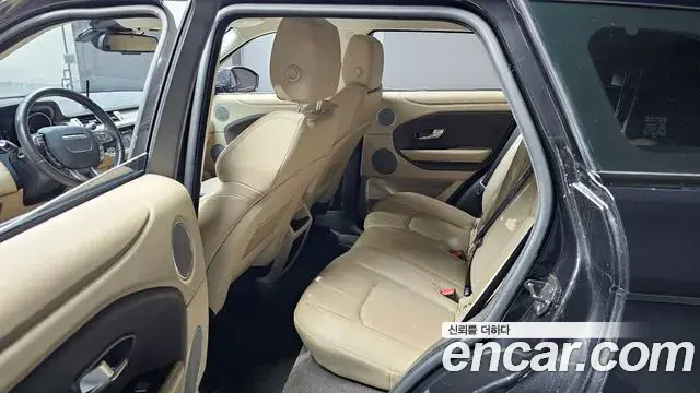 Land Rover Range Rover Evoque 2018 — Şəkil 9/32