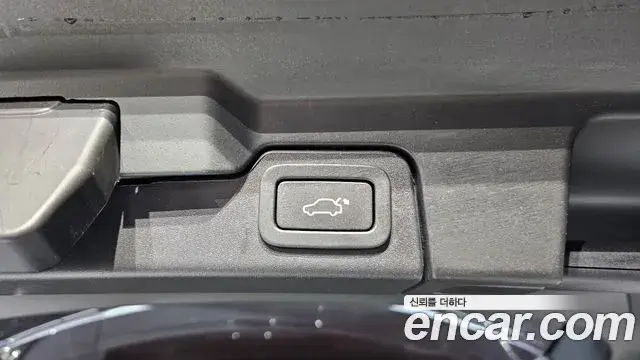 Land Rover Range Rover Evoque 2018 — Şəkil 22/32