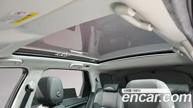 Land Rover Discovery Sport 2018 — Фото 19/20