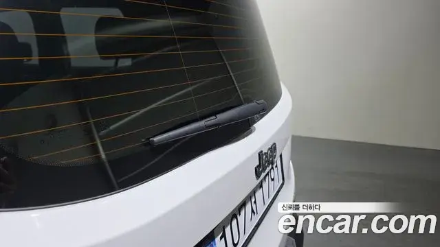 Jeep Renegade 2018 — Photo 1/31