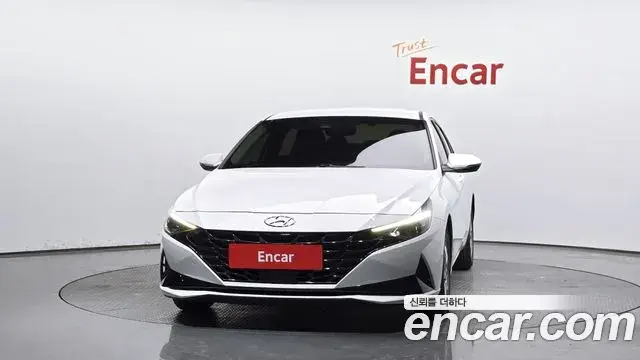 Hyundai The New Avante Hybrid 2021 — Photo 6/20