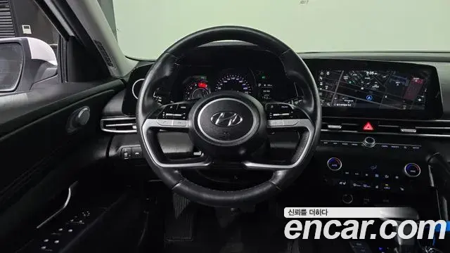 Hyundai The New Avante Hybrid 2021 — Photo 15/20