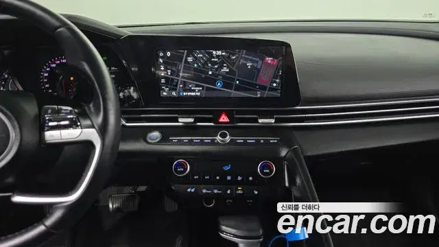 Hyundai The New Avante Hybrid 2021 — Photo 18/20