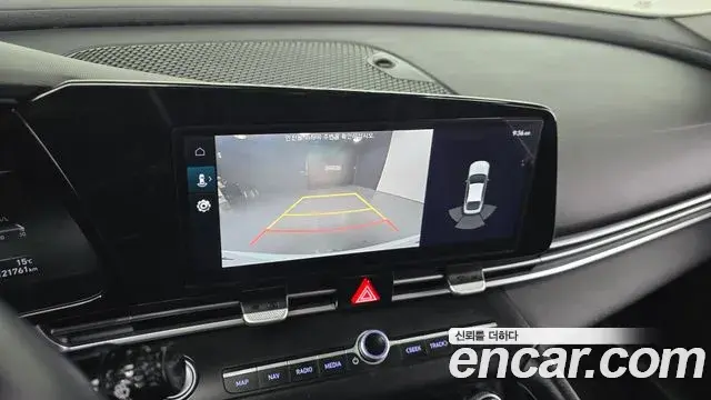 Hyundai The New Avante Hybrid 2021 — Photo 14/20