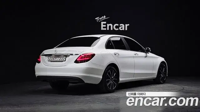 Mercedes-Benz C-Class 2020 — Фото 2/20