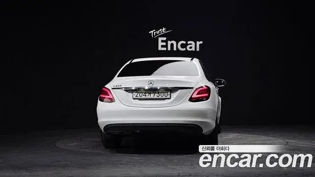 Mercedes-Benz C-Class 2020 — Фото 4/20