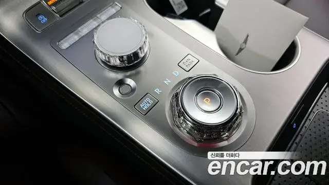 Genesis GV70 2026 — Şəkil 19/38