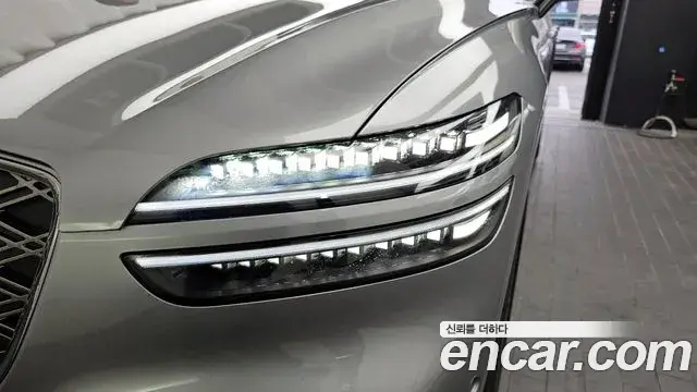 Genesis GV70 2026 — Şəkil 34/38