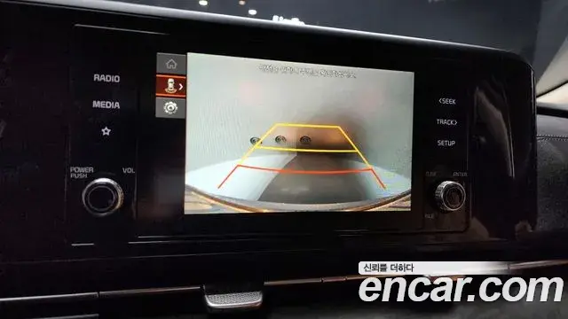 Kia Carnival 2022 — Photo 32/33