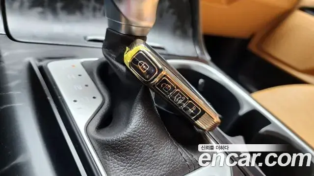 Kia Carnival 2022 — Photo 31/33