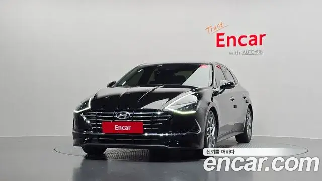 Hyundai Sonata Hybrid 2021 — Şəkil 9/31