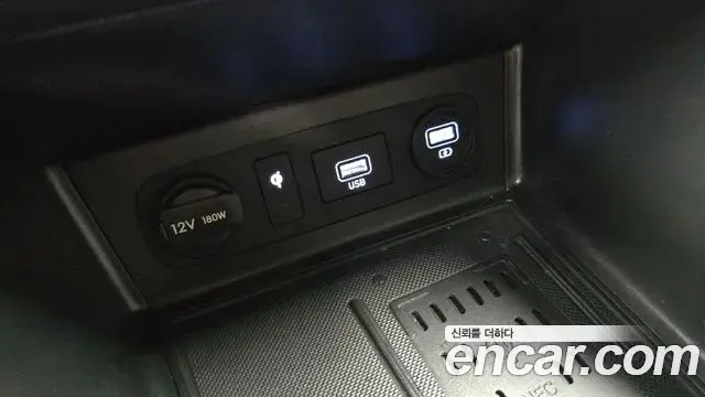 Hyundai Sonata Hybrid 2021 — Şəkil 28/31