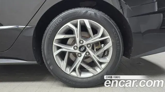 Hyundai Sonata Hybrid 2021 — Şəkil 26/31