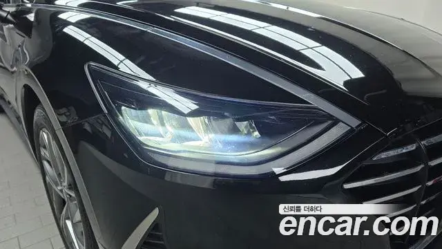 Hyundai Sonata Hybrid 2021 — Şəkil 30/31