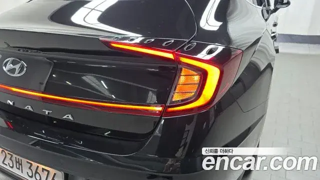 Hyundai Sonata Hybrid 2021 — Şəkil 10/31