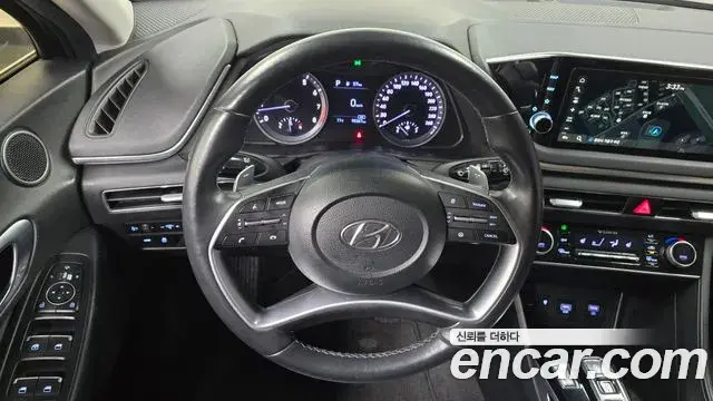Hyundai Sonata Hybrid 2021 — Şəkil 27/31