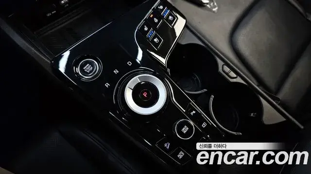 Kia Sportage 2023 — Şəkil 6/37