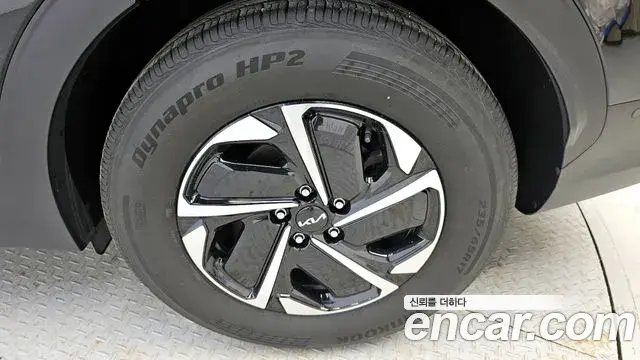 Kia Sportage 2023 — Şəkil 10/37