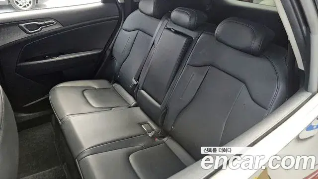 Kia Sportage 2023 — Şəkil 21/37