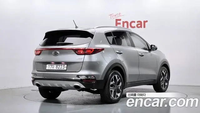 Kia Sportage The Bold 2018 — Şəkil 12/20