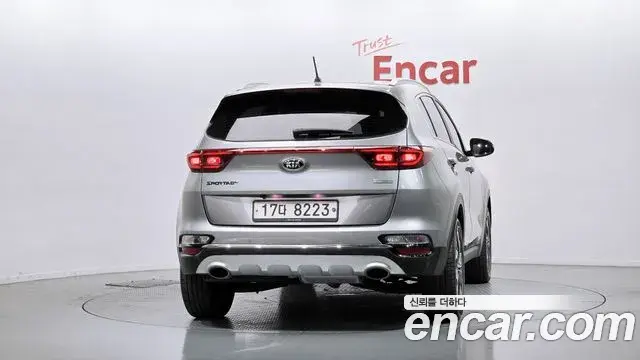 Kia Sportage The Bold 2018 — Şəkil 19/20