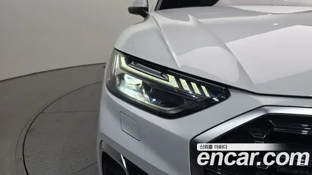 Audi Q5 2021 — Photo 15/31