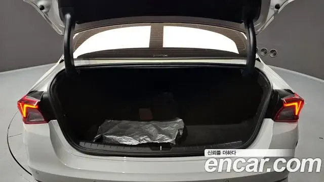 Kia K5 2020 — Photo 7/20